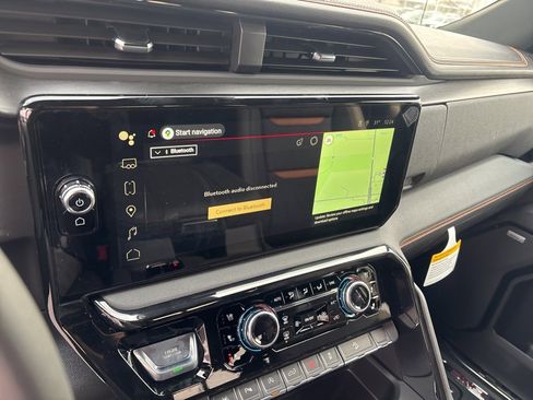 New 2026 GMC Sierra 1500 AT4 w/ AT4 Premium Package image 36