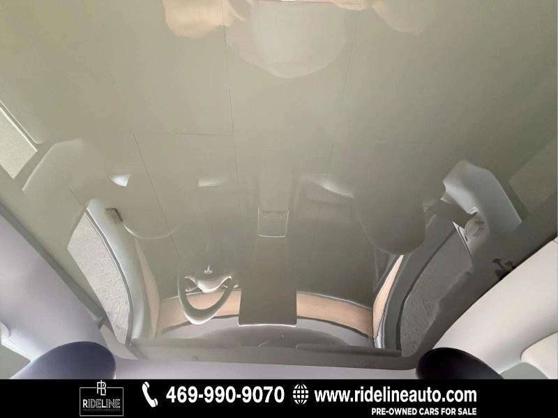 Used 2023 Tesla Model Y Long Range AWD/4WD image 22