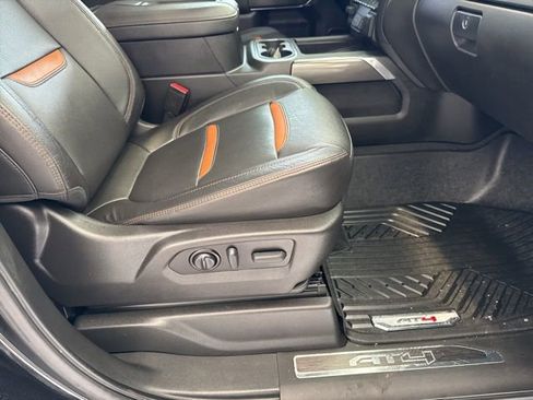 Used 2022 GMC Sierra 1500 AT4 w/ AT4 Premium Package image 29
