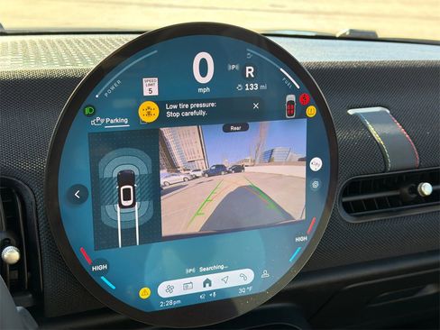 Used 2025 MINI Cooper 2-Door Hardtop image 22