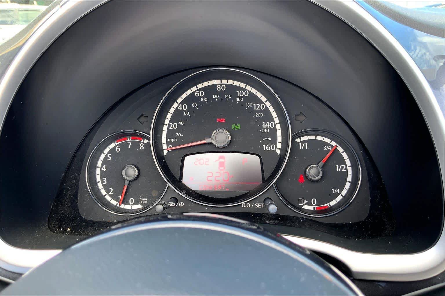 Used 2013 Volkswagen Beetle 2.5 FWD image 16