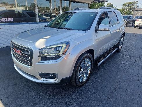 Used 2017 GMC Acadia Limited SLT AWD/4WD image 10