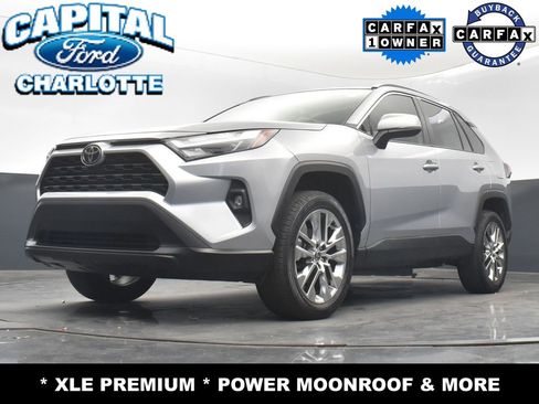 Used 2022 Toyota RAV4 XLE Premium image 22