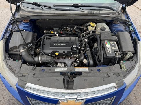 Used 2013 Chevrolet Cruze LT FWD image 22