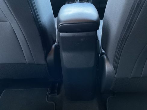 Used 2025 Nissan Kicks SV image 19