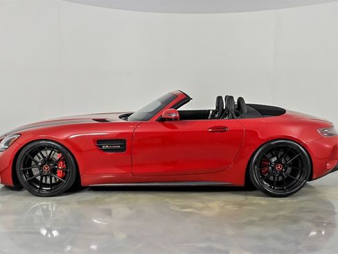 Used 2021 Mercedes-Benz AMG GT C image 6