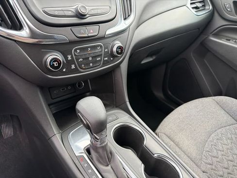 Used 2024 Chevrolet Equinox LT FWD image 16