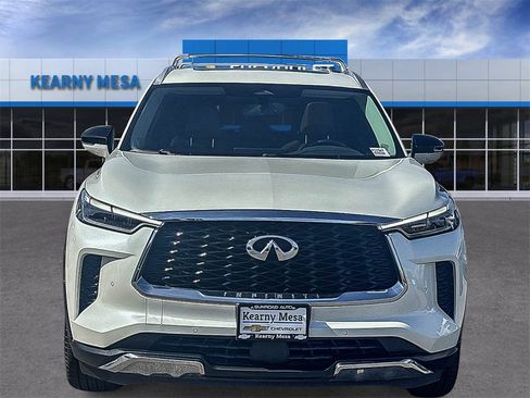 Used 2022 INFINITI QX60 Sensory w/ Cargo Package image 2