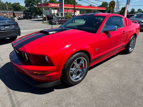 Used 2006 Ford Mustang GT Premium RWD image 4