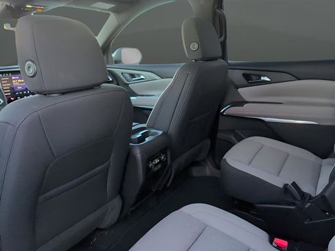 Used 2026 Chevrolet Traverse LT image 20