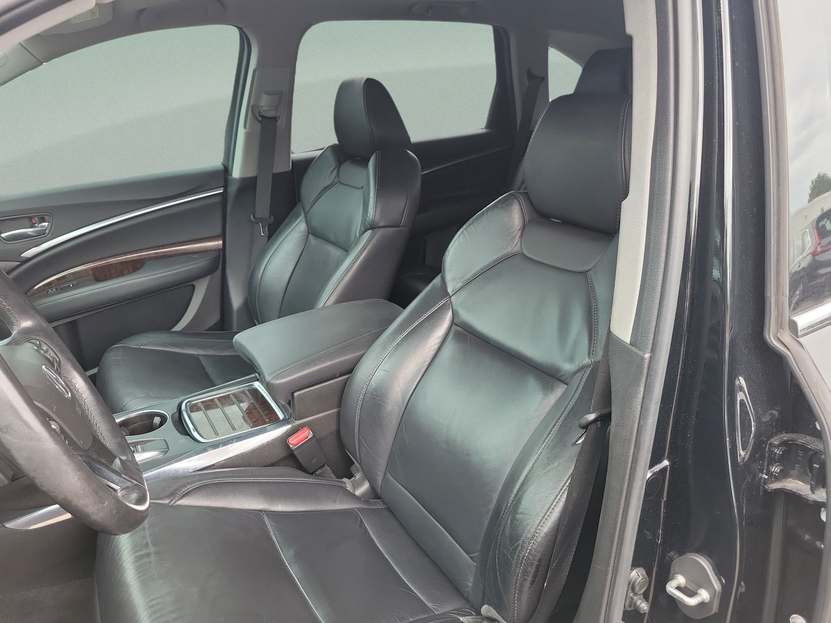 Used 2017 Acura MDX FWD image 24