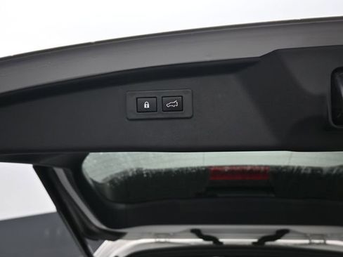 Used 2024 Subaru Outback Limited XT image 7