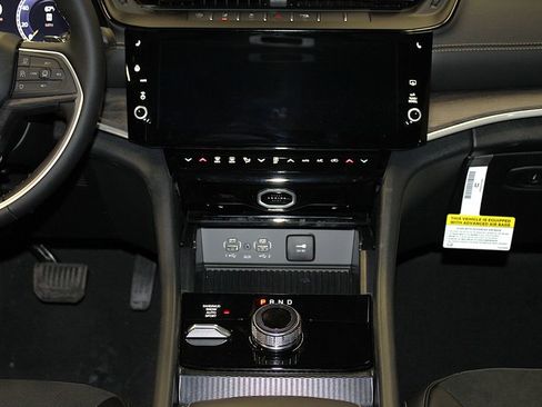New 2026 Jeep Grand Cherokee Altitude AWD/4WD image 13