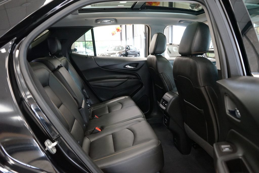 Used 2020 Chevrolet Equinox Premier AWD/4WD image 14
