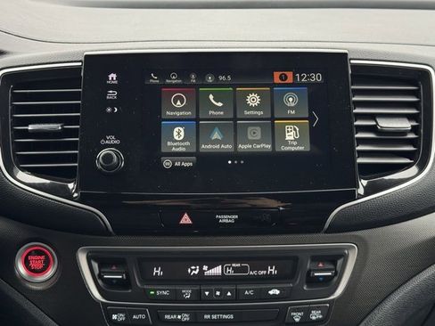 Used 2023 Honda Passport TrailSport image 3