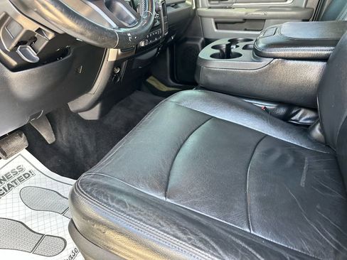 Used 2017 RAM 2500 Big Horn w/ Sport Appearance Group AWD/4WD image 37