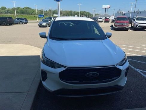 Used 2026 Ford Escape ST-Line Select w/ Tech Pack #2 AWD/4WD image 3