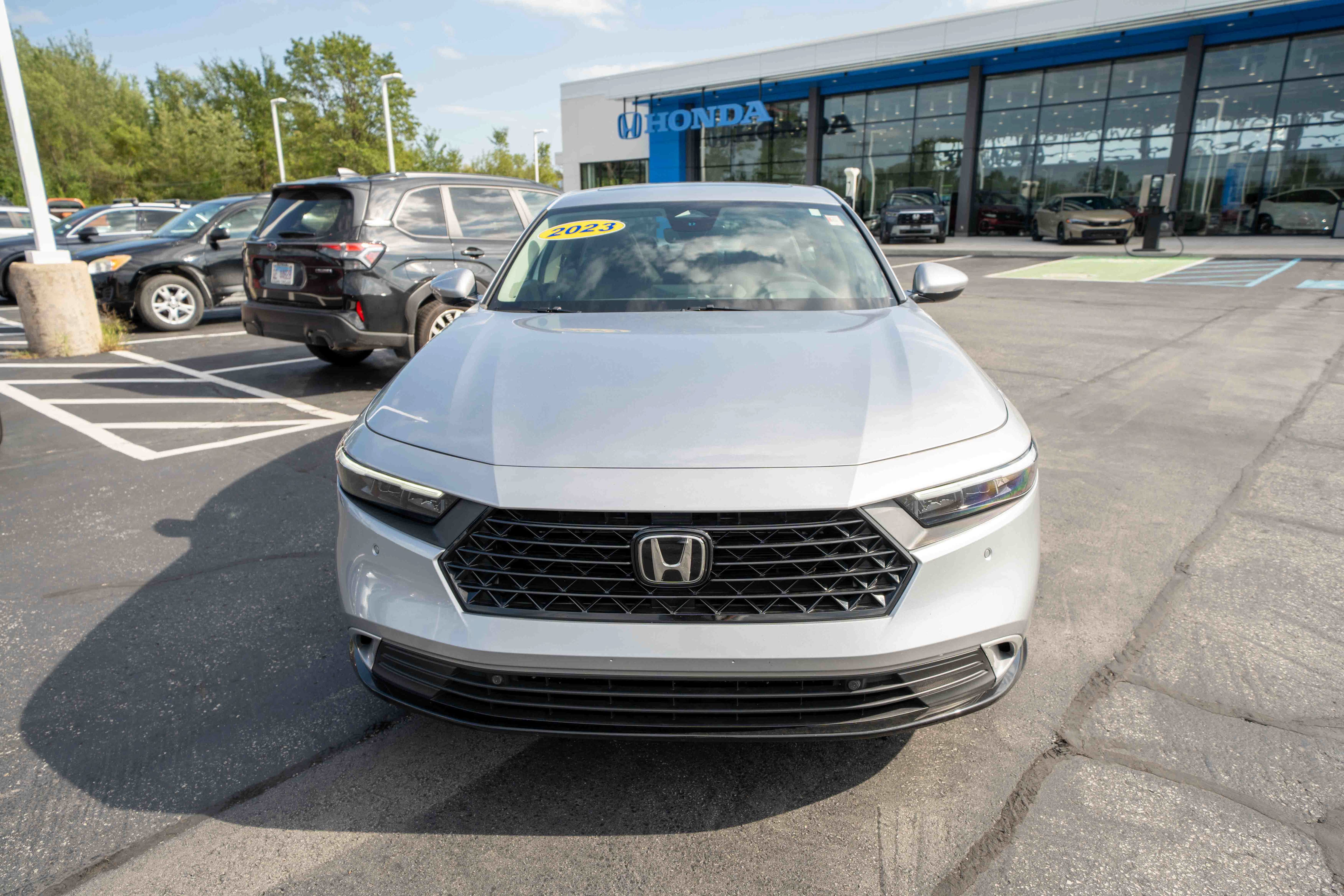 Certified 2023 Honda Accord Touring image 2