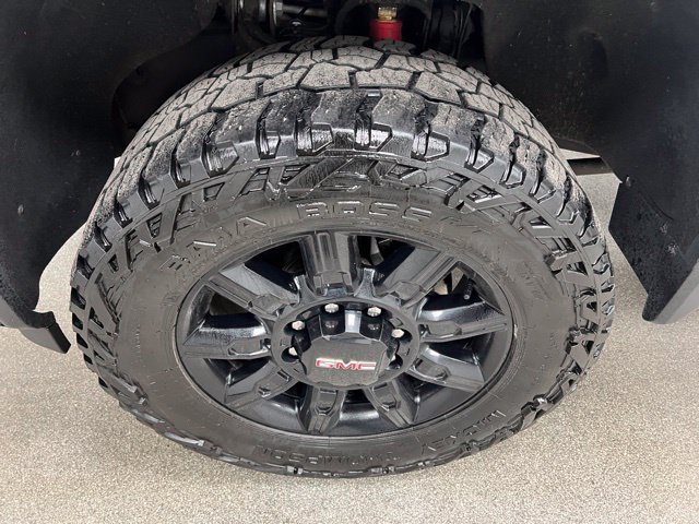 Used 2024 GMC Sierra 3500 AT4 w/ AT4 Premium Plus Package AWD/4WD image 13
