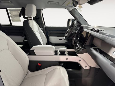 New 2026 Land Rover Defender 110 S image 15