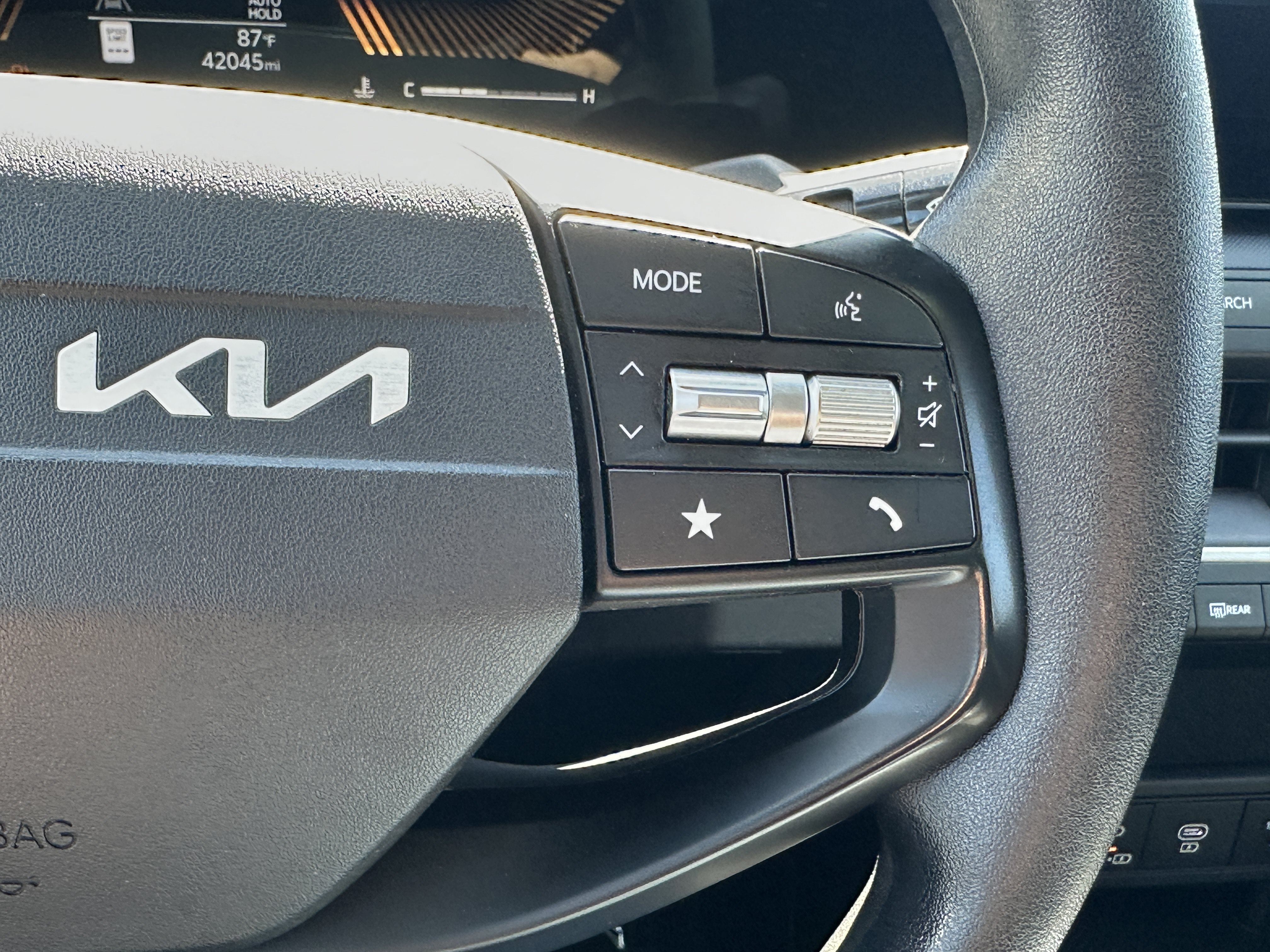 Used 2025 Kia K4 FWD image 26