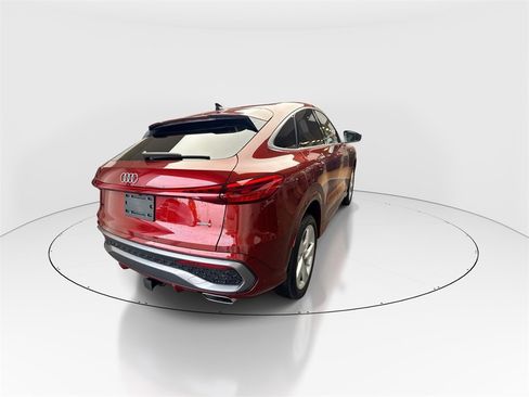 New 2025 Audi Q5 Premium Plus image 8