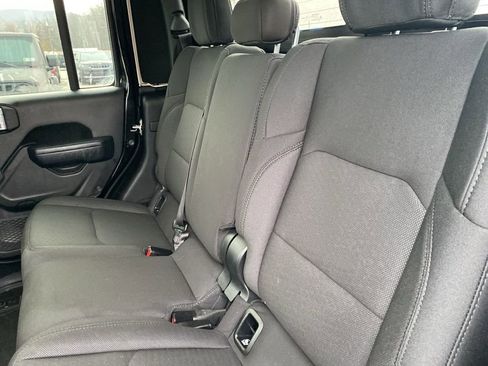 Certified 2022 Jeep Gladiator Sport image 14