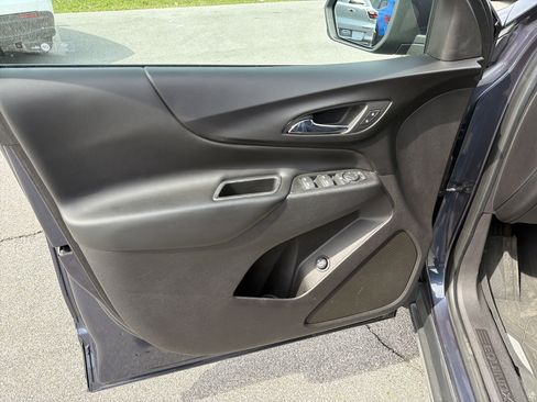 Used 2018 Chevrolet Equinox LT image 9