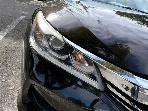 Used 2016 Honda Accord LX image 27