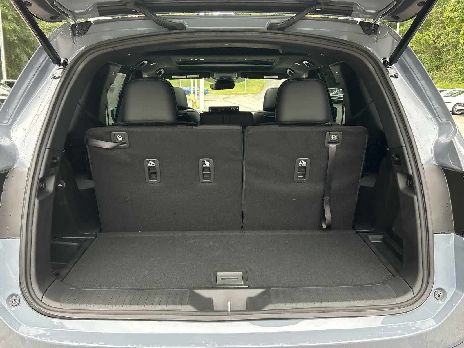 New 2026 Honda Pilot Black Edition image 9