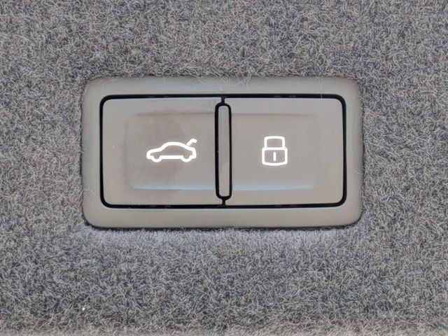 Used 2024 Lamborghini Urus S AWD/4WD image 18