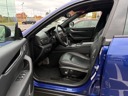 Used 2022 Maserati Levante GT image 16