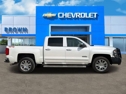 Used 2018 Chevrolet Silverado 1500 High Country AWD/4WD image 2