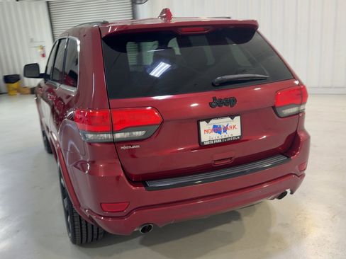 Used 2015 Jeep Grand Cherokee Altitude image 8