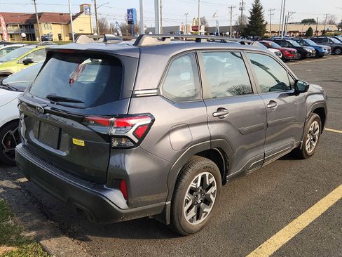 Certified 2025 Subaru Forester image 6