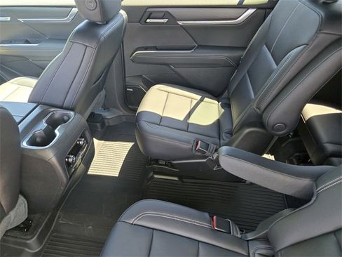 New 2025 GMC Acadia Elevation w/ Elevation Premium Package image 8