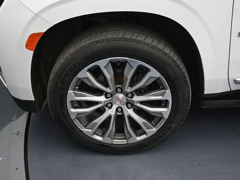 Used 2021 GMC Yukon XL Denali w/ Denali Ultimate Package image 25