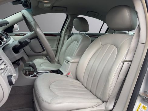 Used 2009 Buick Lucerne CXL image 14