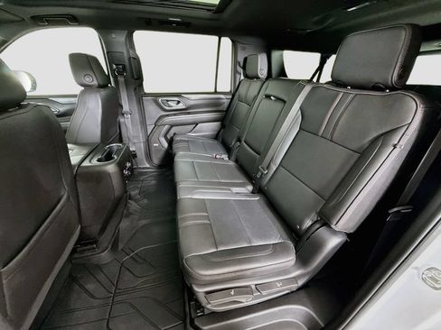 Used 2024 Chevrolet Suburban RST w/ Luxury Package AWD/4WD image 25