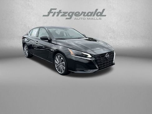 Certified 2025 Nissan Altima 2.5 SL image 1