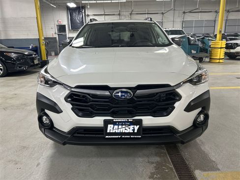 Certified 2025 Subaru Crosstrek 2.0i Premium image 3