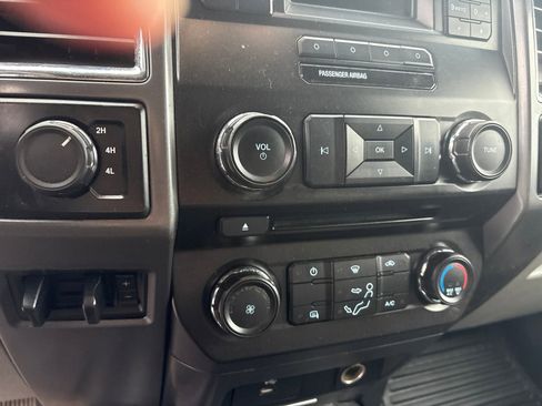 Used 2017 Ford F550 4x4 Crew Cab Super Duty image 10