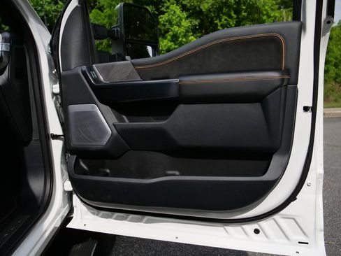 Used 2024 Ford F250 Platinum AWD/4WD image 44