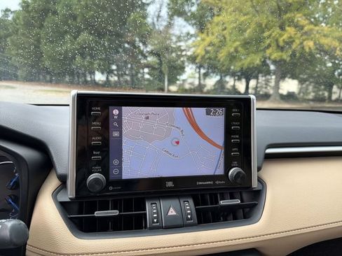 Used 2020 Toyota RAV4 Limited w/ Limited Grade Weather Package AWD/4WD image 18