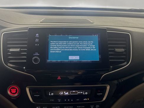 Used 2020 Honda Pilot Touring image 17