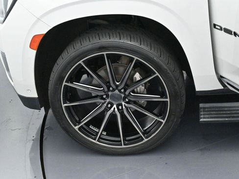 Used 2023 GMC Yukon XL Denali Ultimate image 45