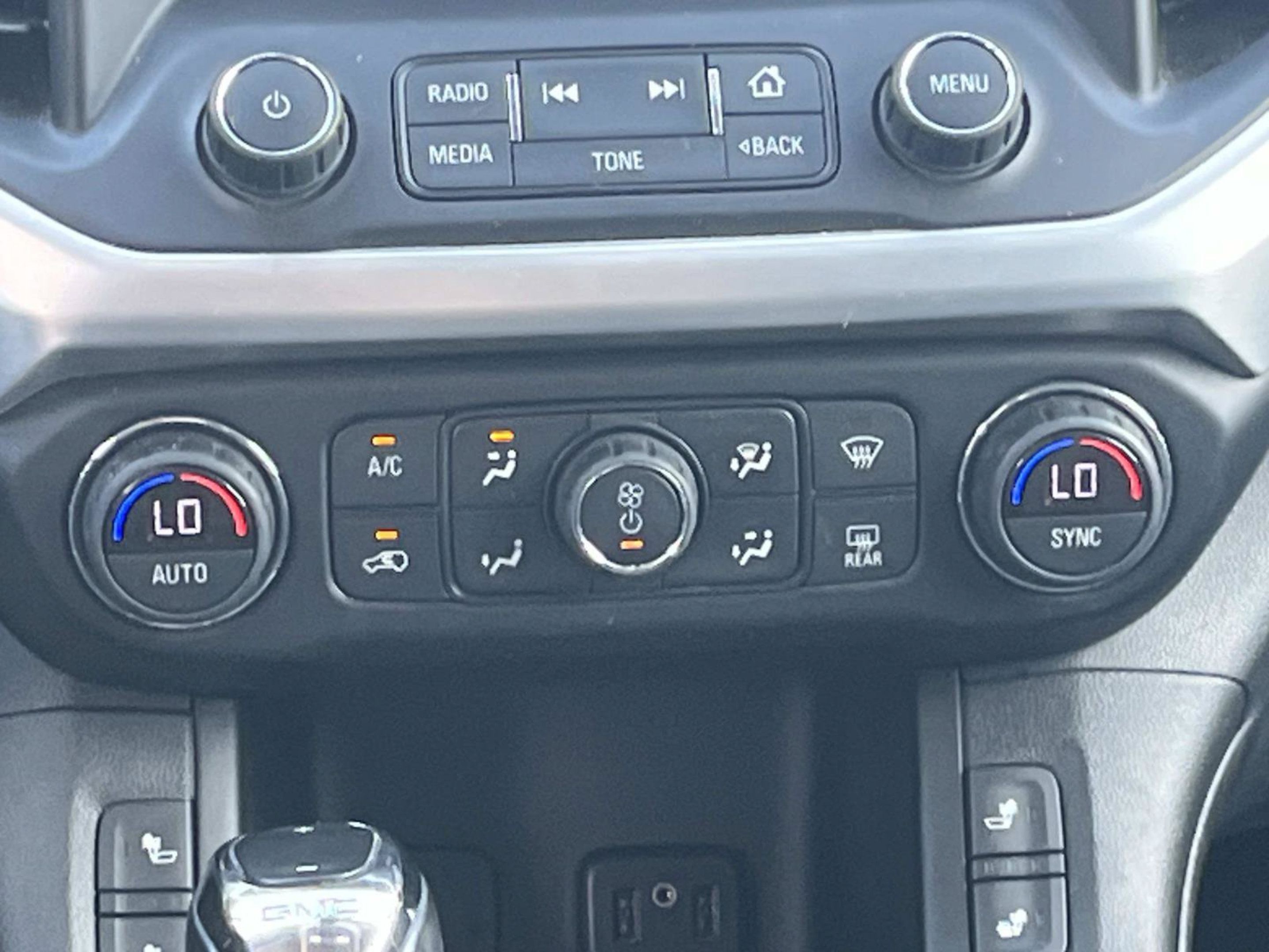 Used 2019 GMC Acadia SLT FWD image 13