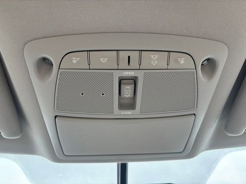 Used 2019 Nissan Maxima 3.5 SL w/ Floor Mat Group FWD image 16
