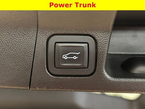 Used 2019 GMC Acadia SLT FWD image 28