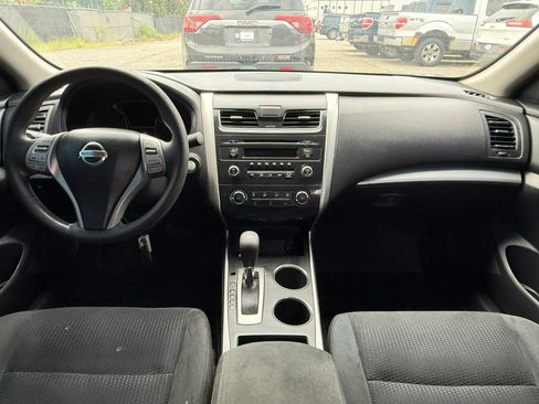 Used 2015 Nissan Altima 2.5 S w/ Power Driver Seat Package FWD image 3